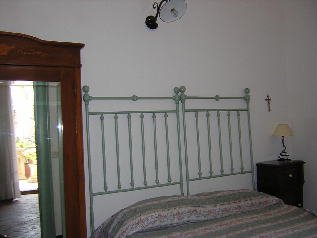 Villa Dei Leoni Santa Tecla Habitación foto